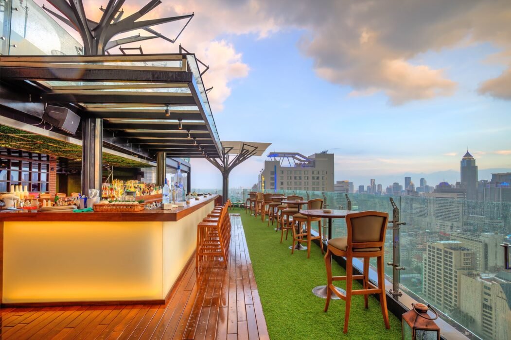 above eleven bar sukumvit 11 bangkok thailand bewertung