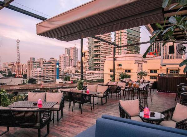 flaschback rooftop bar bar (vibrant and retro style) bangkok thailand review
