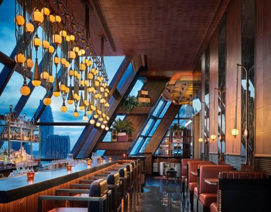 lennon's | luxury whiskey bar bangkok | rosewood bangkok