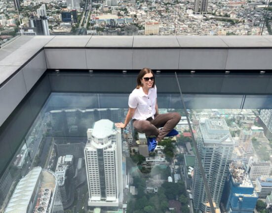mahanakhon skywalk rooftop bangkok thailand bewertung