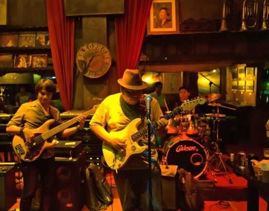 9 best live music bars in bangkok best places for bangkok live ...