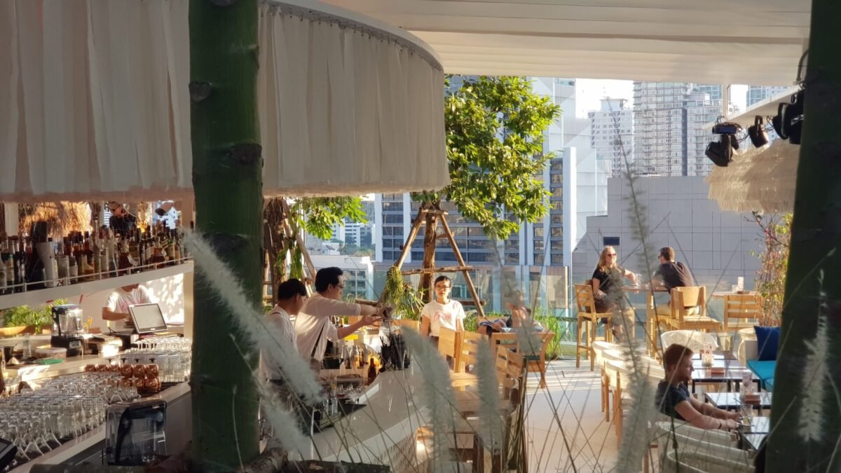 escape…the new extraordinaire rooftop bar in the heart of bangkok ...