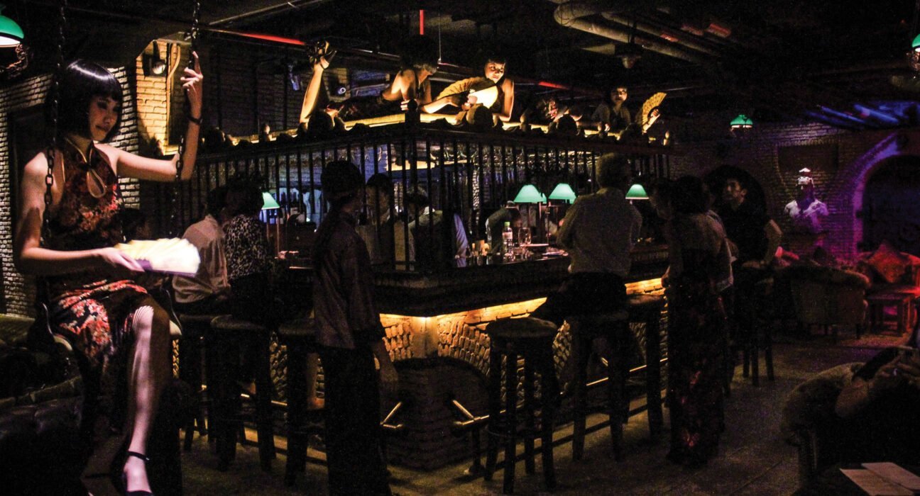 maggie choo's | nightlife in silom, bangkok