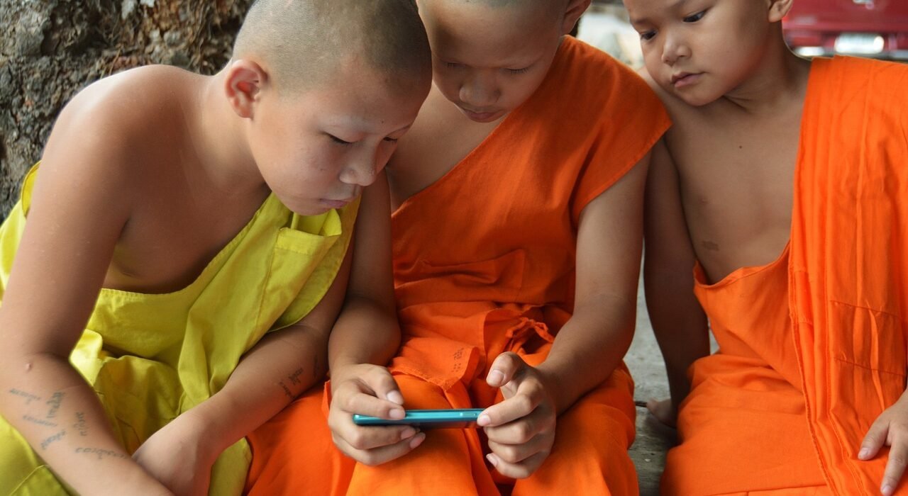 children learning, video game, boys