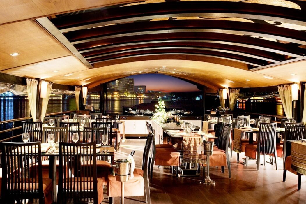 apsara river cruise by banyan tree bangkok bangkok dinner cruise ...
