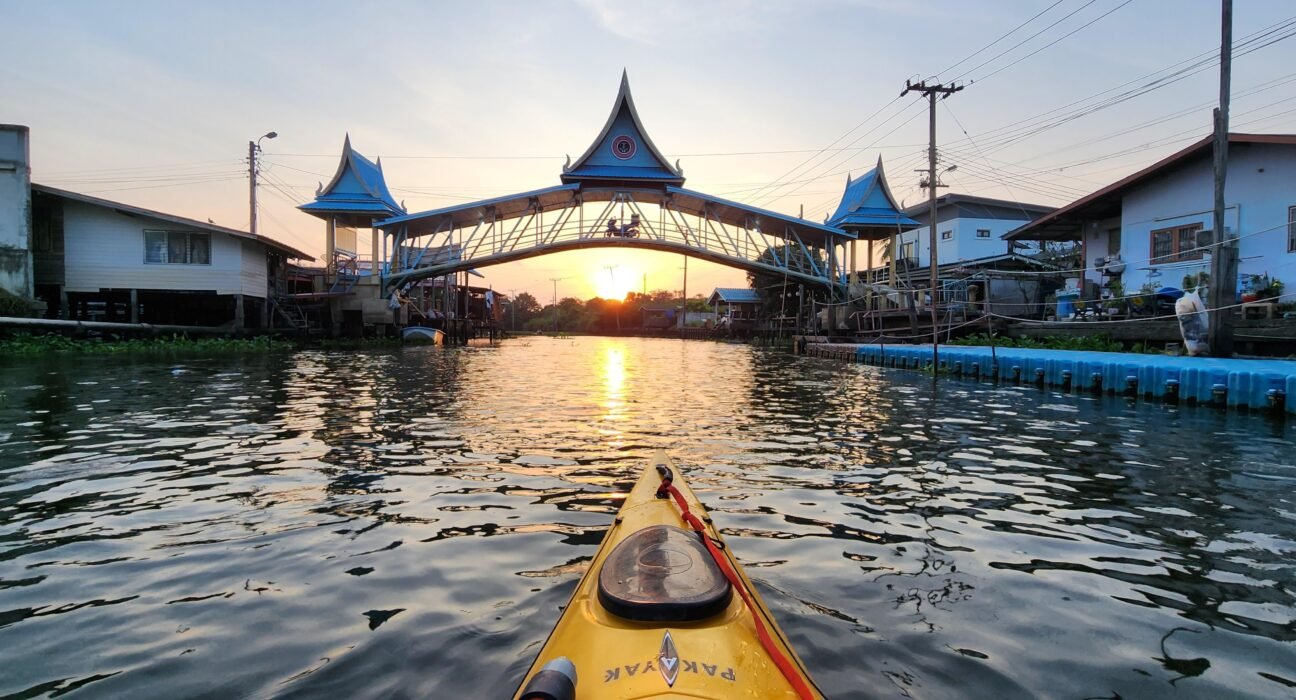 kayaking in bang yai and thawi watthana