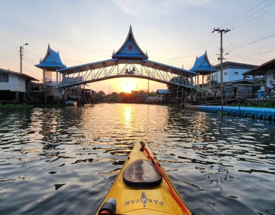 kayaking in bang yai and thawi watthana