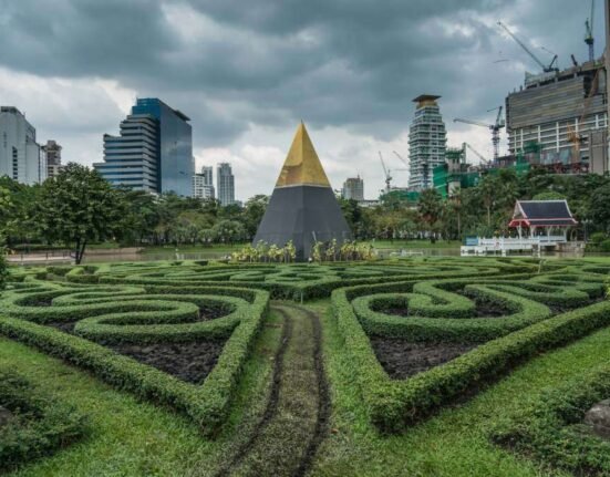 benjasiri park bangkok thailandmagazine