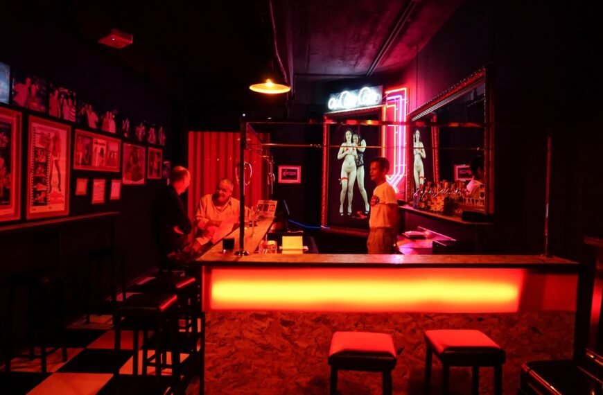 secret history of sex: relive patpong's 70 vivid years at new ...