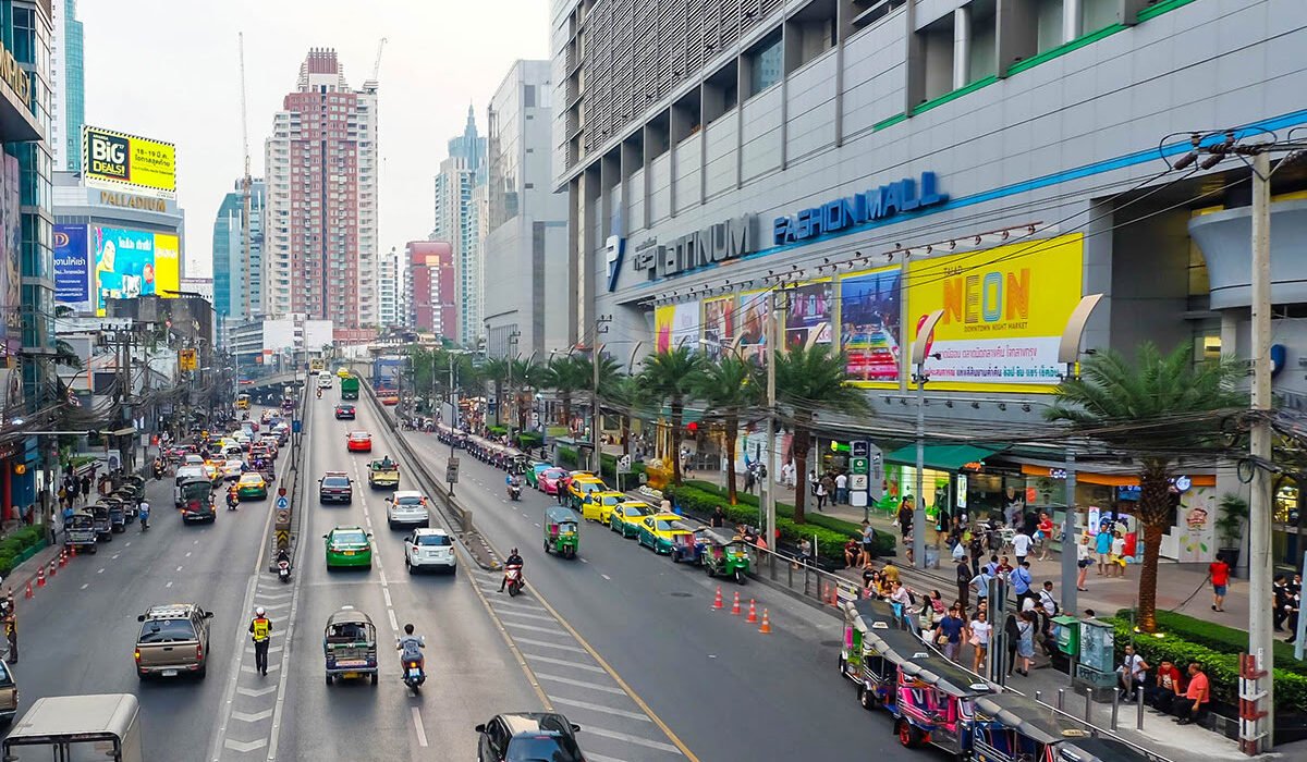 platinum fashion mall: bargain shopping for clothes and accessories