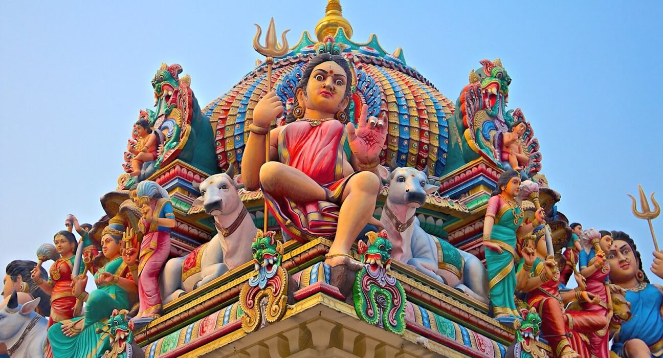 sri mariamman temple in singapore singapore chinatown ...