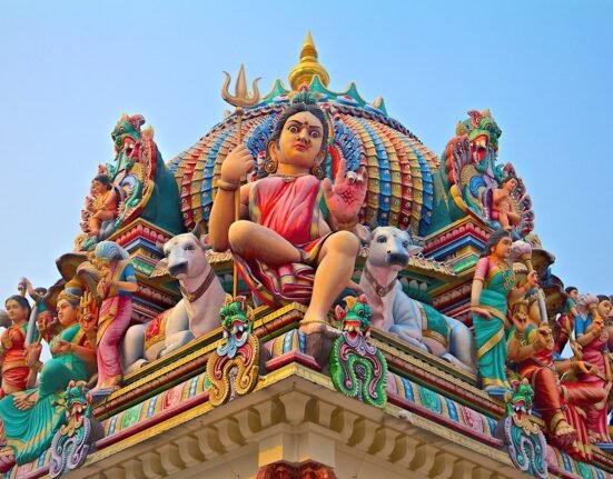sri mariamman temple in singapore singapore chinatown ...