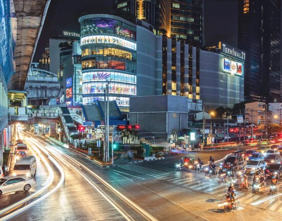 sukhumvit guide | top attractions & things to do in downtown bangkok
