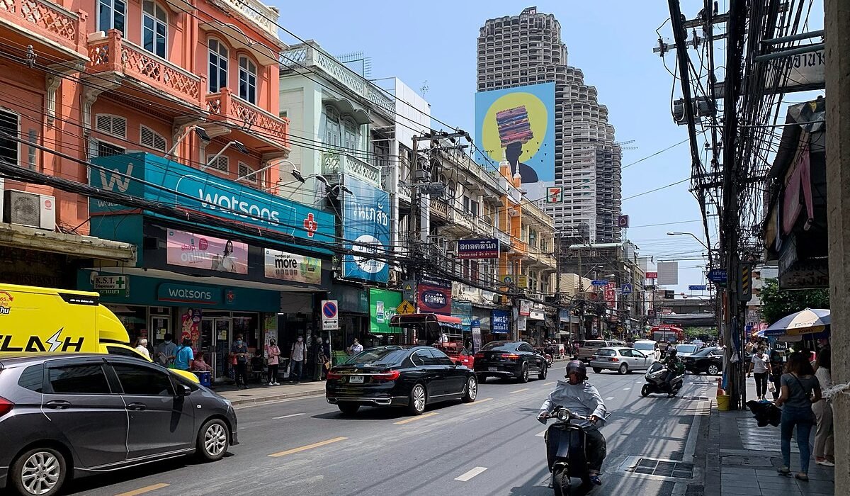 charoen krung road wikipedia