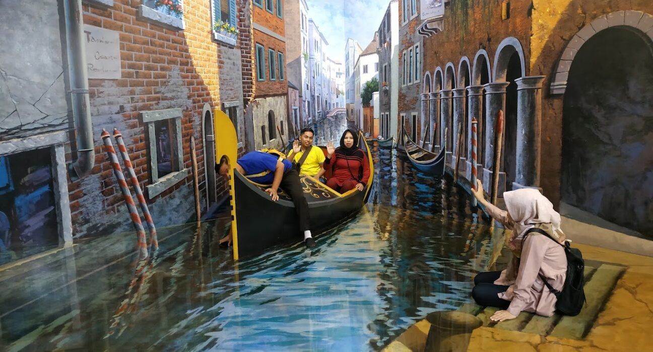 art in paradise