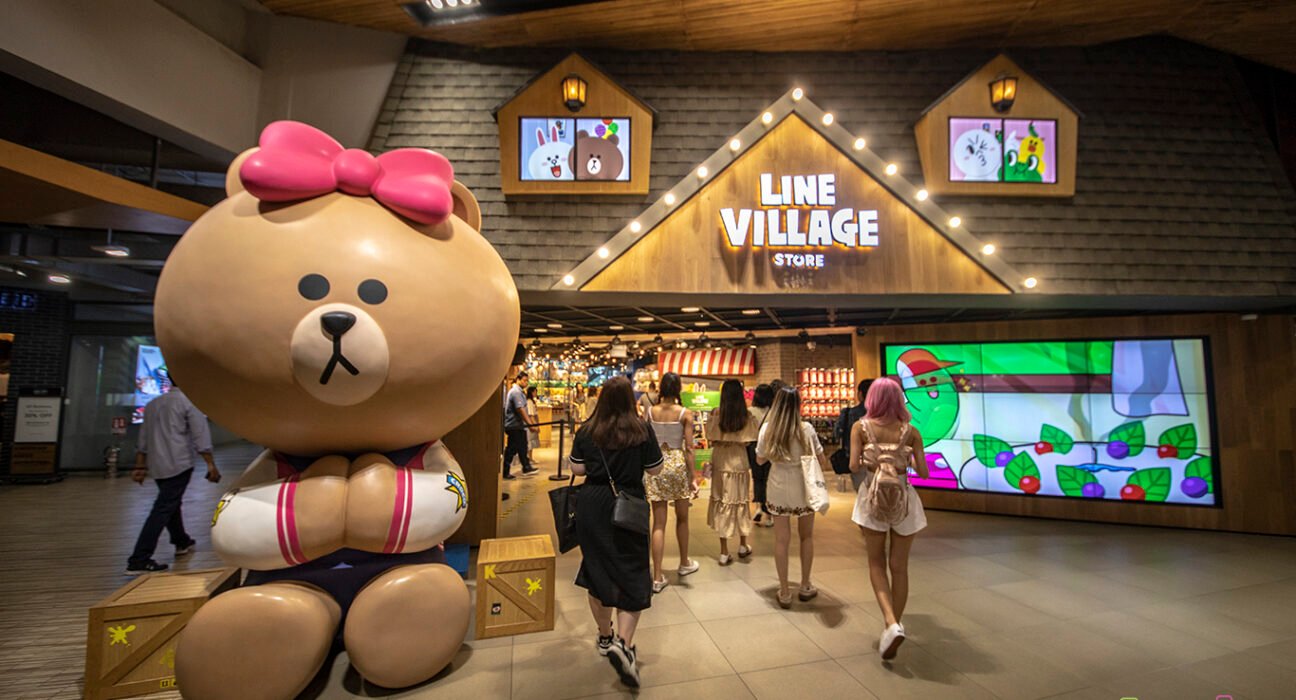 line village store in bangkok supertravelme