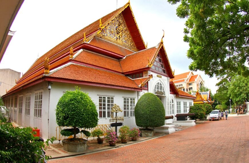 bangkok national museum museum near the grand palace of bangkok ...