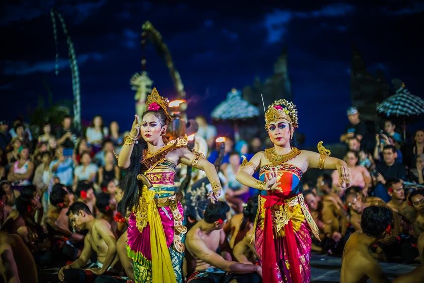 vibrant thai cultural celebrations