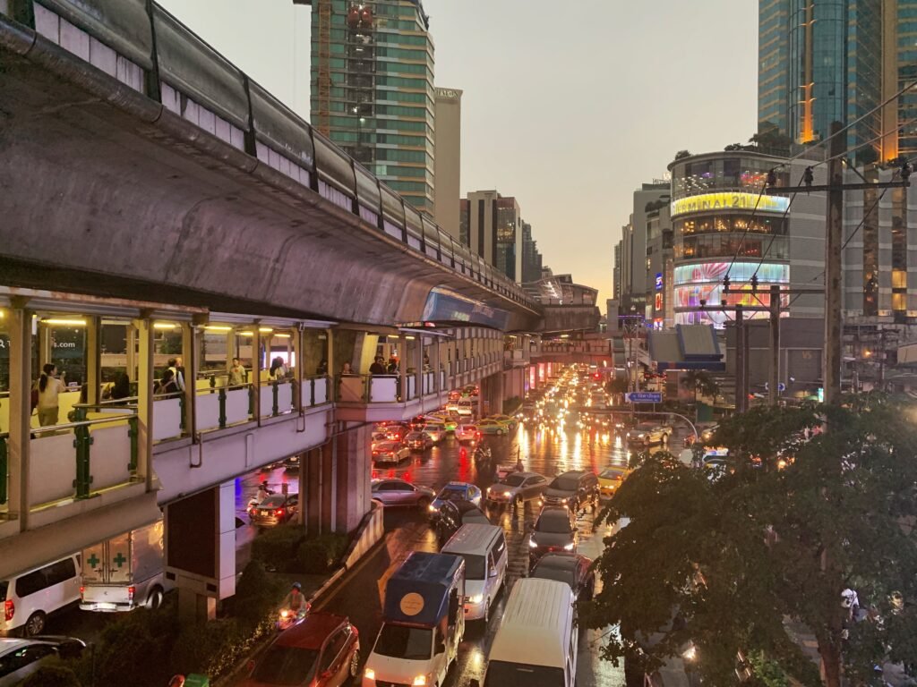watthana district wikipedia