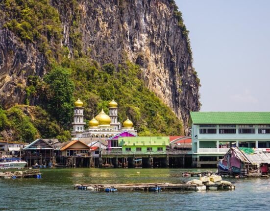 floating village in ko panyi