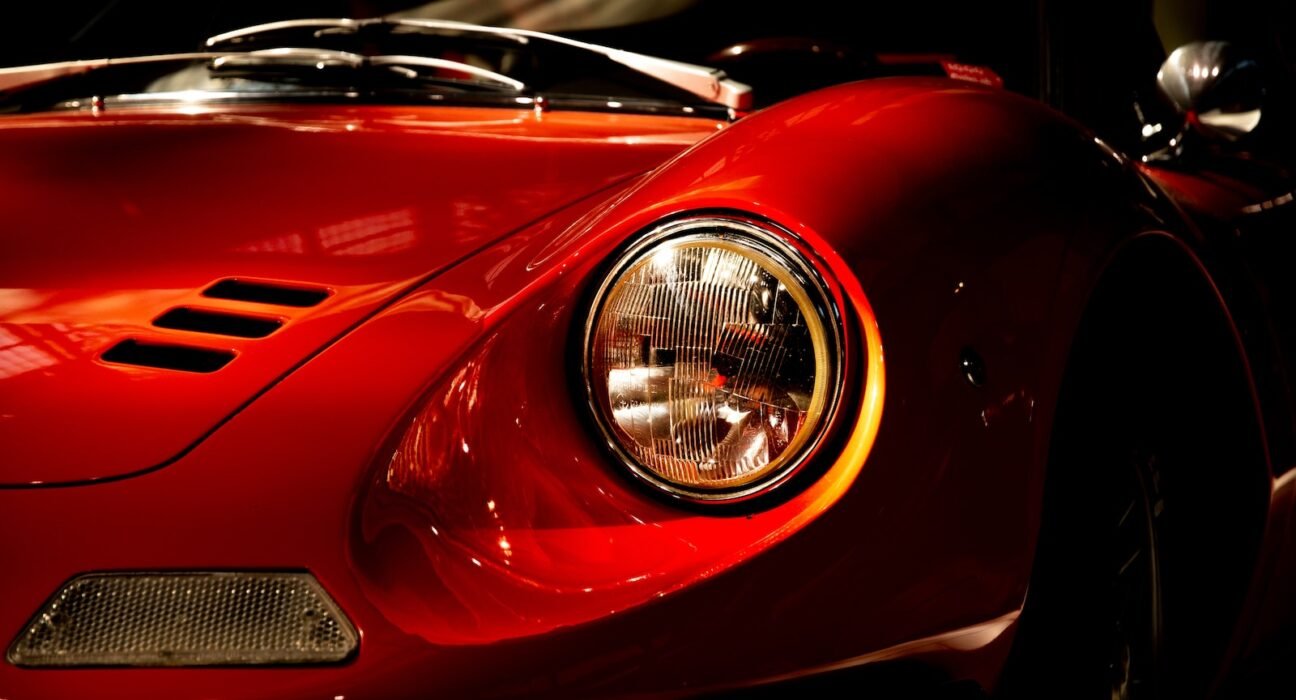 photo red Ferrari Dino Classic