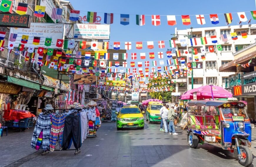 is khaosan road worth visiting? the epic bangkok party street