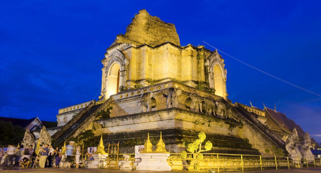 wat chedi luang wikipedia