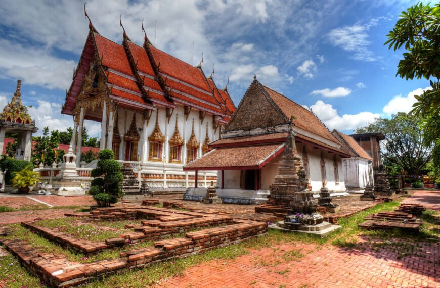 wat chomphuwek wikipedia