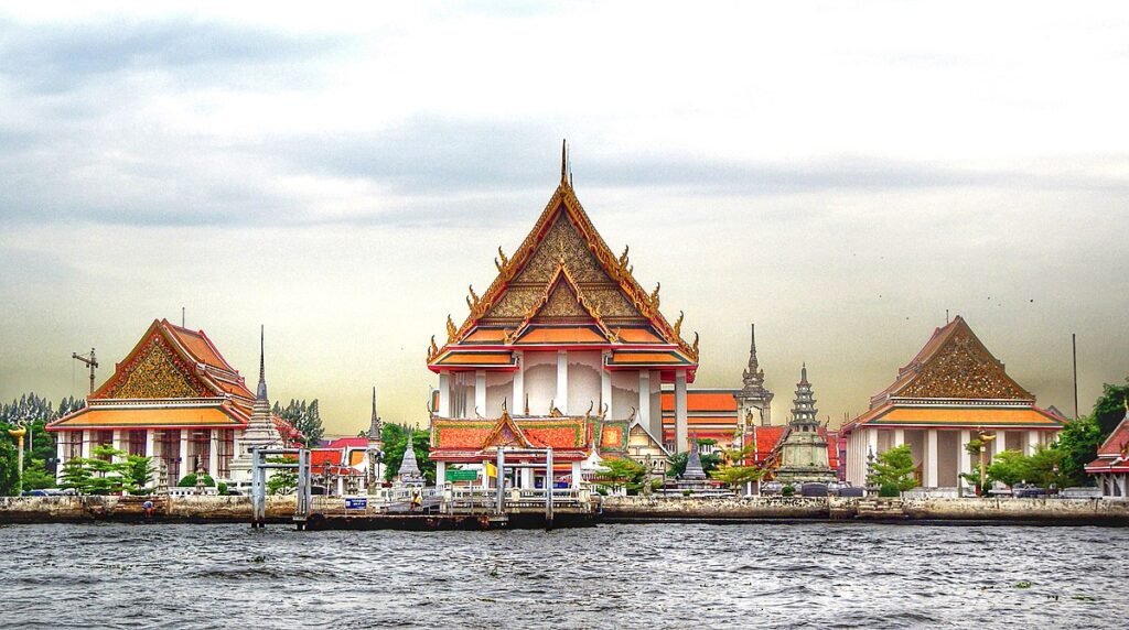 file:wat kalayanamitr varamahavihara. bangkok. (50721506671).jpg ...