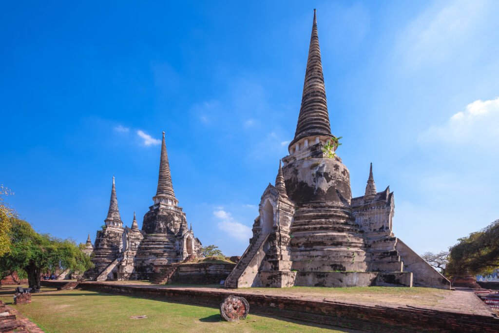 file:three chedi(s) of wat phra si sanphet