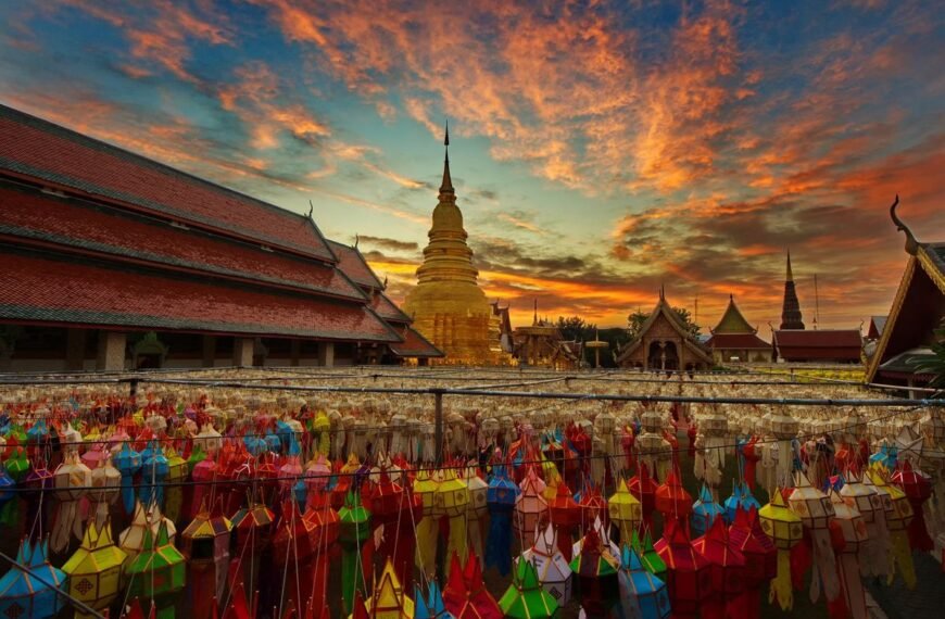 wat phra that hariphunchai | takemetour