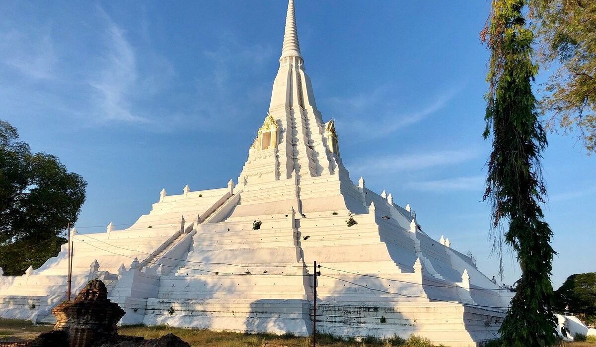 wat phu khao thong (golden mount), ayutthaya