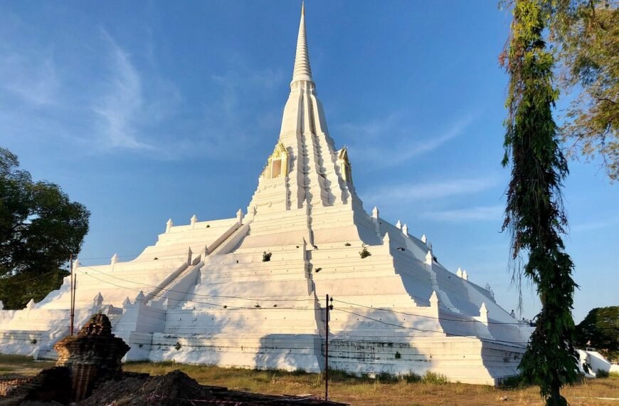 wat phu khao thong (golden mount), ayutthaya