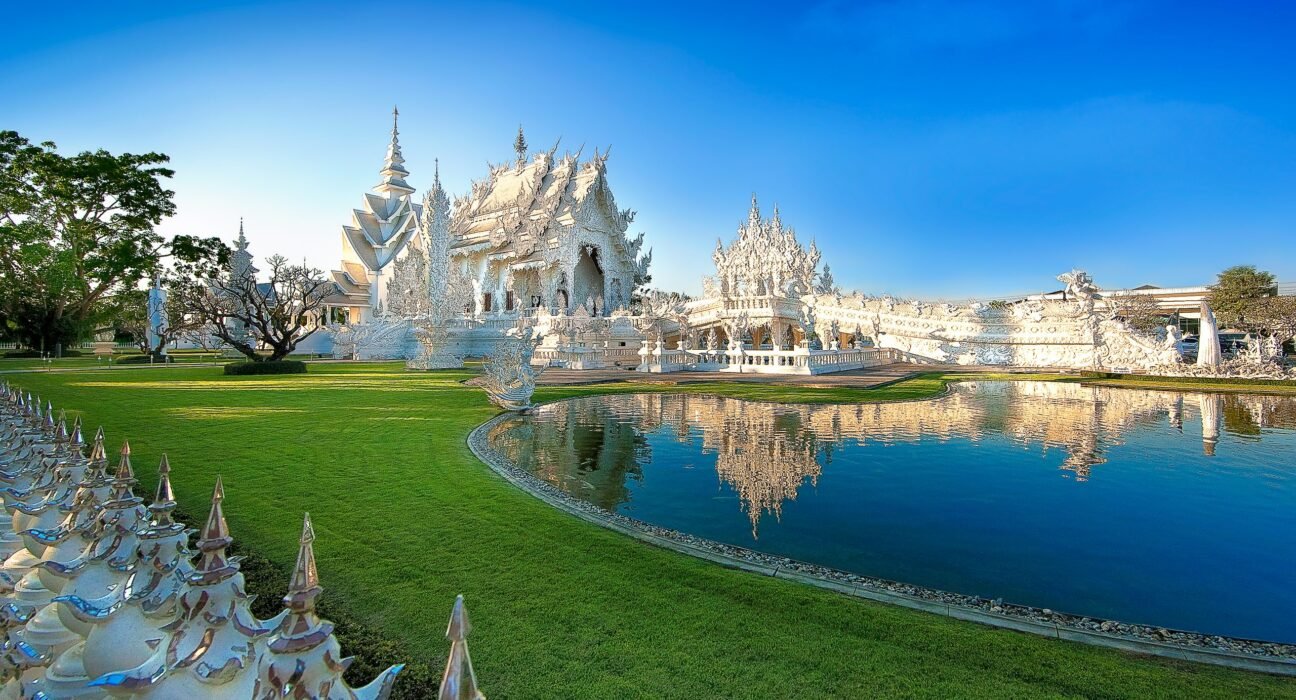 wat rong khun chiang rai & phayao amazing thailand