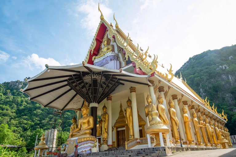 wat thamkrabok: thailand's extreme buddhist rehab