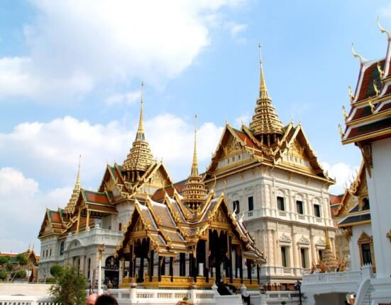 majestic unveiling of wat sommanat in bangkok