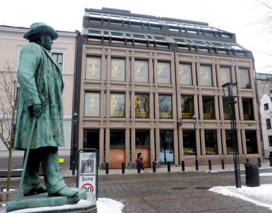 norway banking sector robust but pandemic, rates pose risks ...