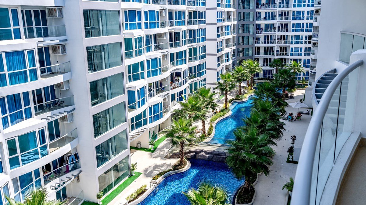 beautiful two bedroom condo in central of pattaya for rent ...