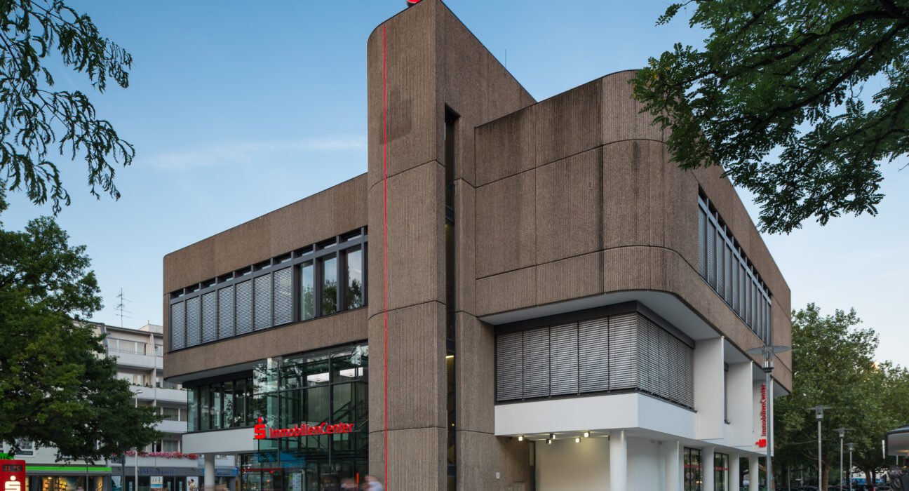 file:sparkasse real estate center karmarschstrasse hanover germany ...