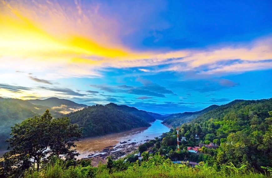 mae sariang attractions mae hong son, thailand