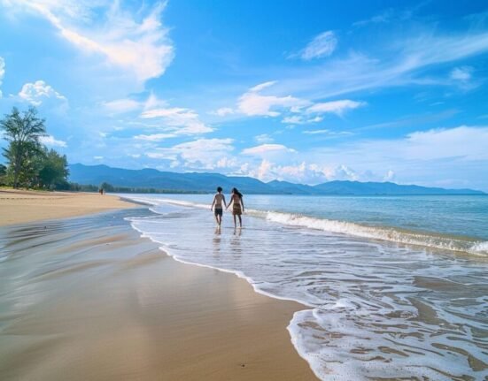 la vela khao lak khao lak thailand 2577481606