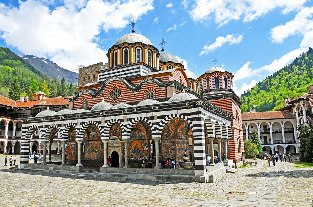 Geld abheben in Bulgarien: Tipps zum gebührenfreien Bargeld abheben